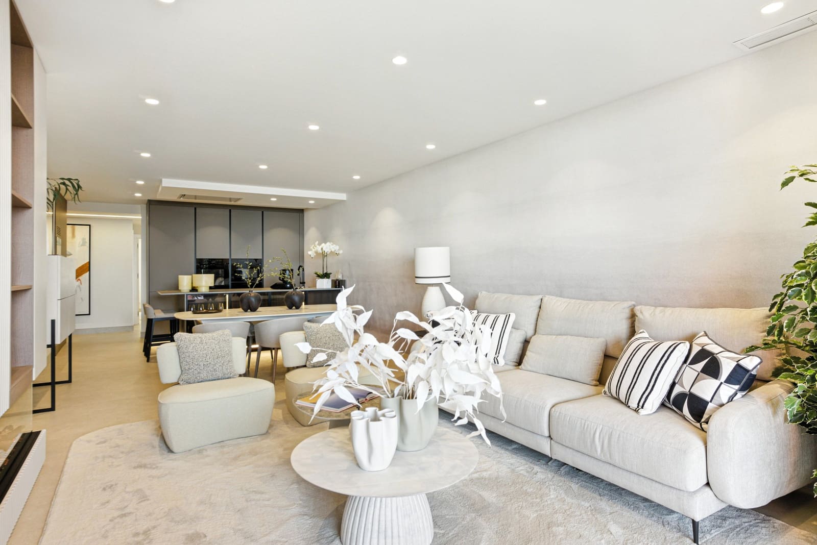 3 bedroom Apartment for sale in Estepona with pool garage - € 2,350,000 (Ref: 9560944)