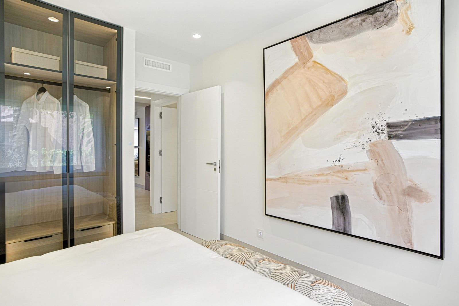 3 bedroom Apartment for sale in Estepona with pool garage - € 2,350,000 (Ref: 9560944)