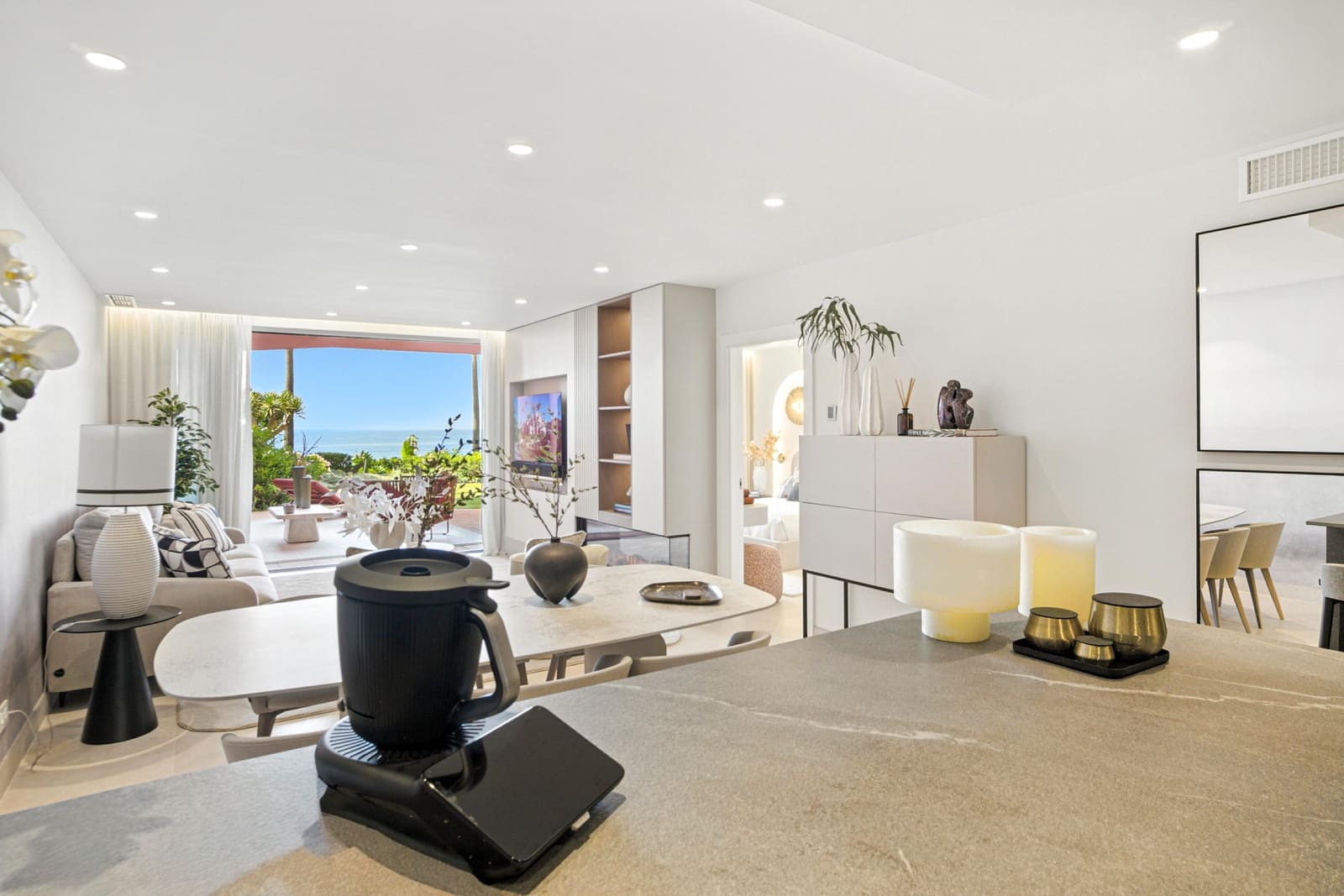 3 bedroom Apartment for sale in Estepona with pool garage - € 2,350,000 (Ref: 9560944)