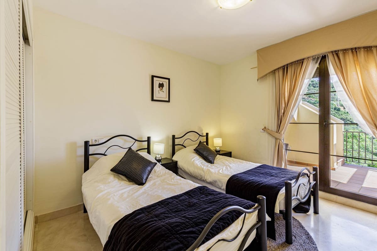 3 soveværelse Penthouse til salg i Los Arqueros med garage - € 549.000 (Ref: 9560946)