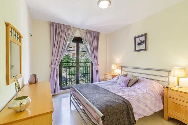 3 soveværelse Penthouse til salg i Los Arqueros, Benahavís med garage - € 549.000 (Ref: 9560946)