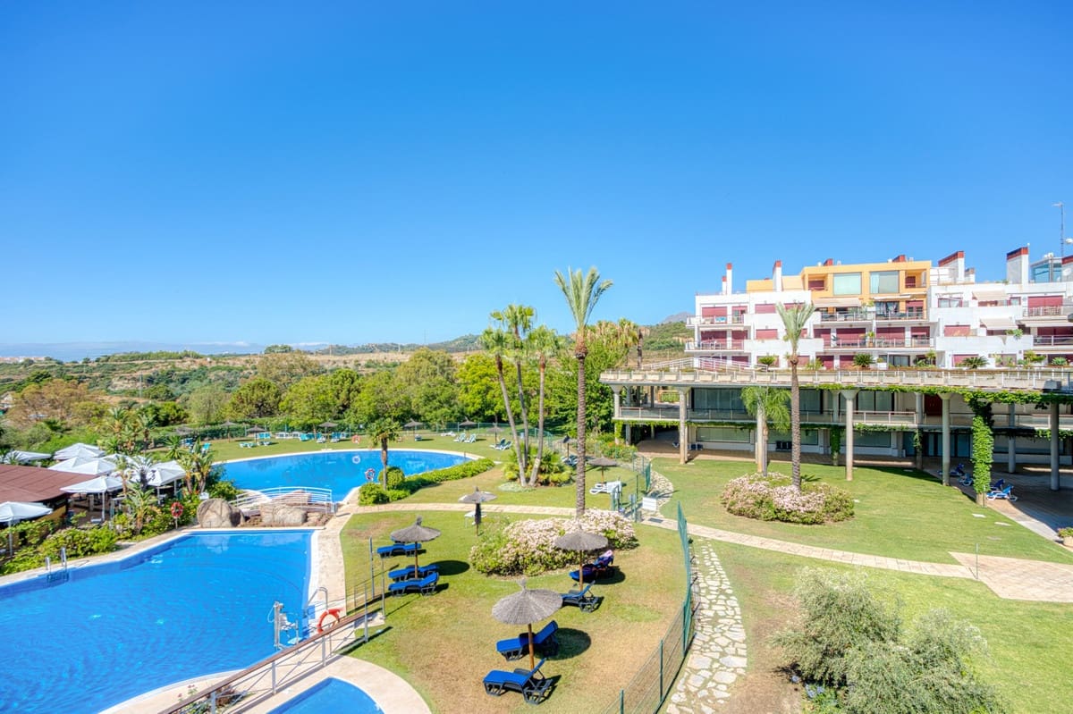 3 camera da letto Attico in vendita in Estepona con piscina garage - 430.000 € (Rif: 9560947)