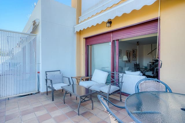 3 quarto Penthouse para venda em Estepona com piscina garagem - 430 000 € (Ref: 9560947)
