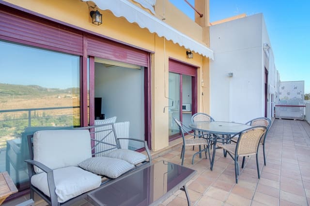 3 quarto Penthouse para venda em Estepona com piscina garagem - 430 000 € (Ref: 9560947)