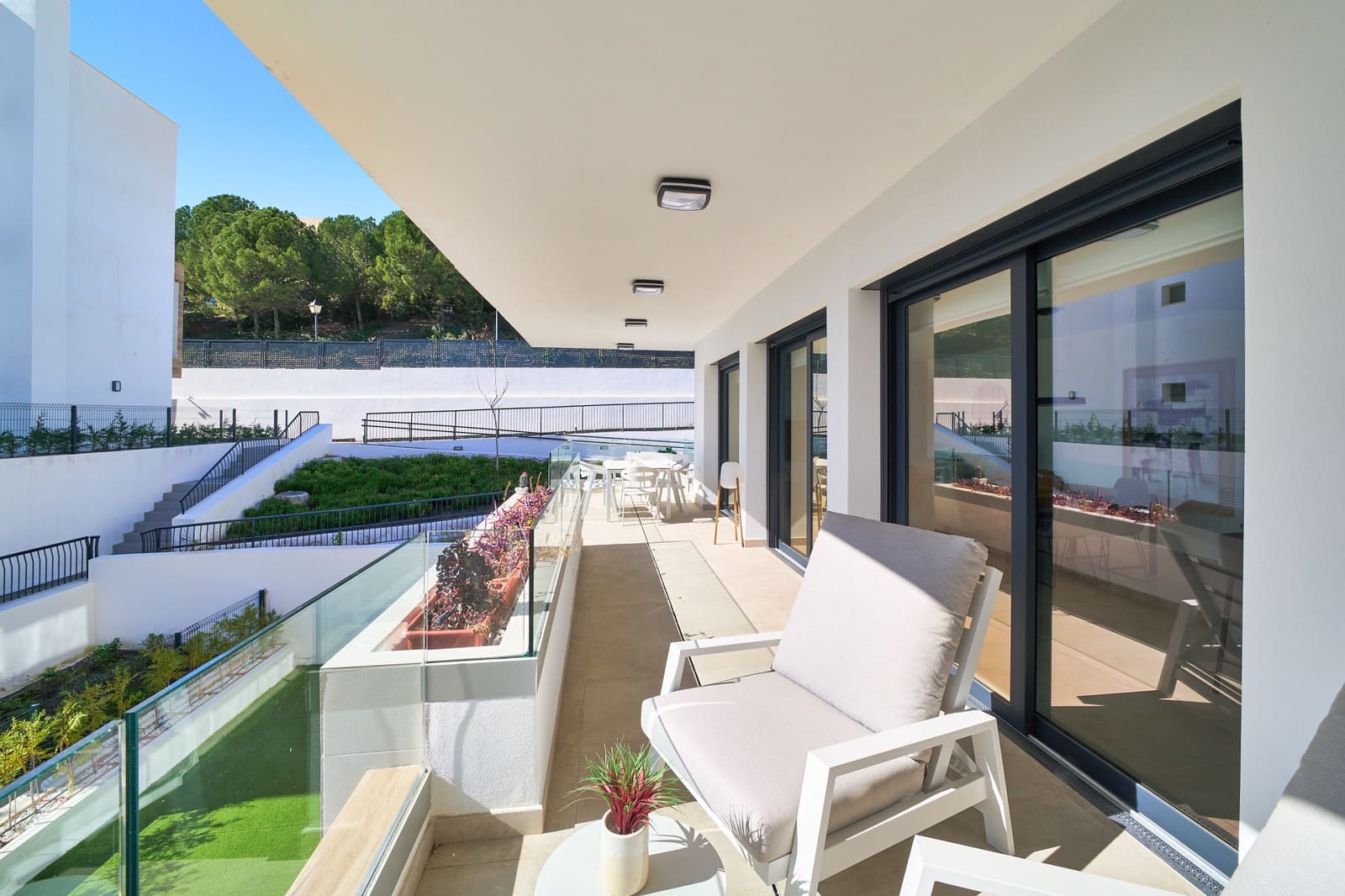 3 bedroom Apartment for sale in Estepona with pool garage - € 767,000 (Ref: 9564370)