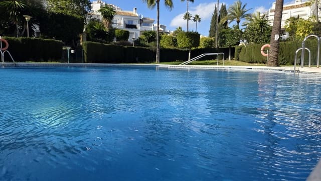 2 chambre Appartement à vendre à Riviera del Sol, Mijas avec piscine - 325 000 € (Ref: 9564371)