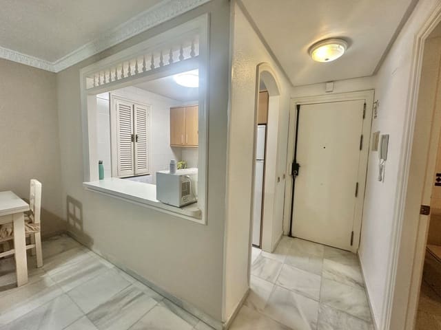 1 slaapkamer Appartement te koop in Marbella met zwembad garage - € 375.000 (Ref: 9573982)