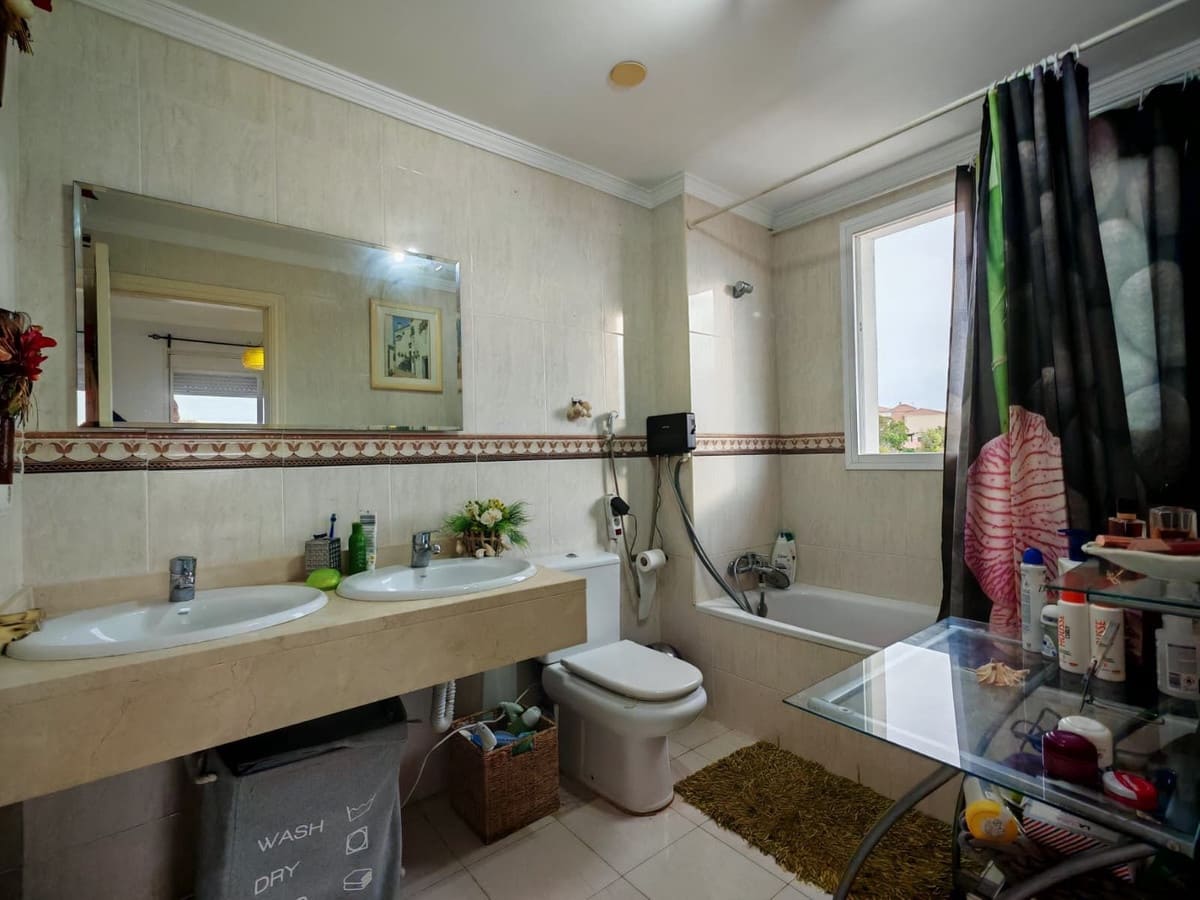 3 slaapkamer Appartement te koop in Riviera del Sol met garage - € 332.000 (Ref: 9573984)