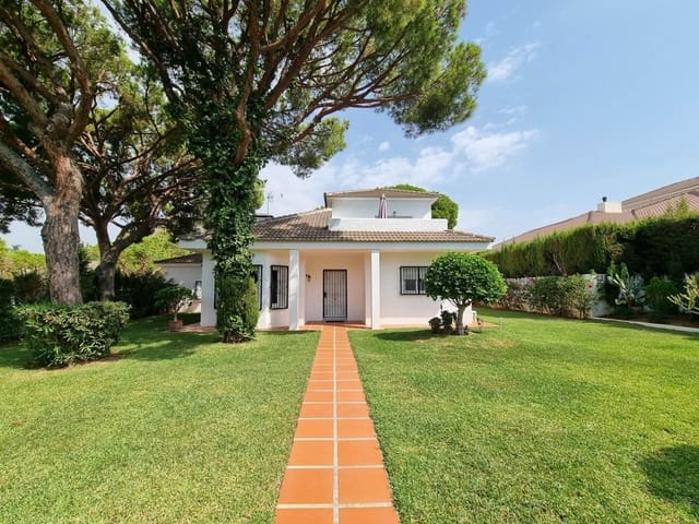 3 chambre Villa/Maison à vendre à Calahonda, Mijas avec piscine garage - 1 200 000 € (Ref: 9581589)