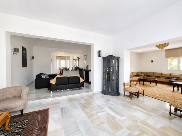 3 soveværelse Villa til salg i Calahonda, Mijas med swimmingpool garage - € 1.100.000 (Ref: 9581589)