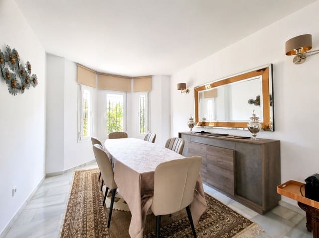 3 soveværelse Villa til salg i Calahonda, Mijas med swimmingpool garage - € 1.100.000 (Ref: 9581589)