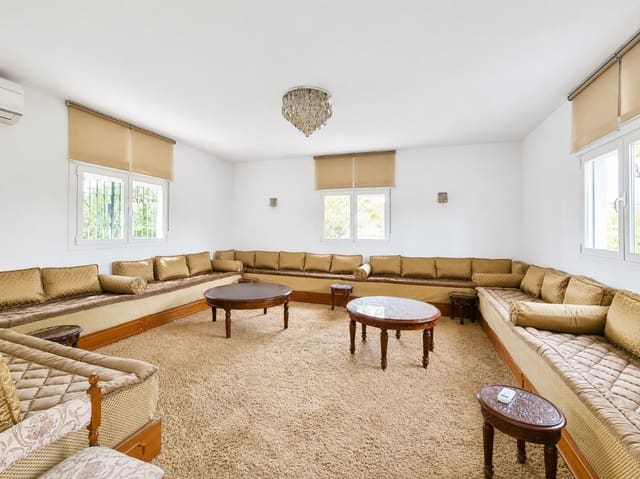 3 soveværelse Villa til salg i Calahonda, Mijas med swimmingpool garage - € 1.100.000 (Ref: 9581589)