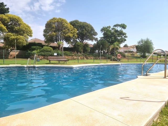 3 soveværelse Villa til salg i Calahonda, Mijas med swimmingpool garage - € 1.100.000 (Ref: 9581589)