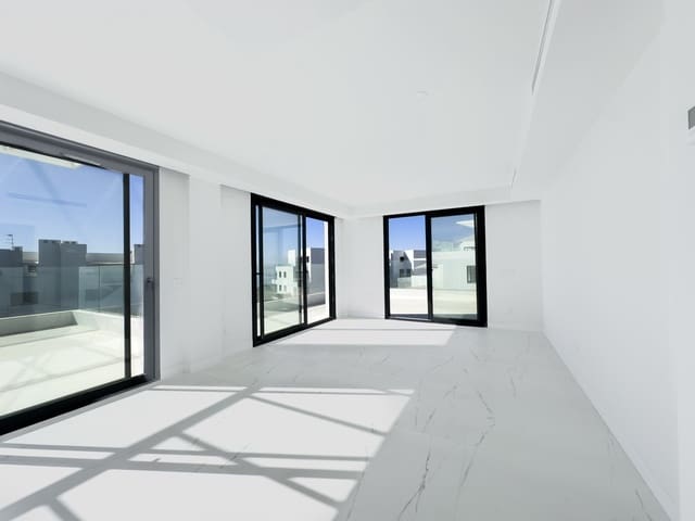 2 Zimmer Penthouse zu verkaufen in Casares mit Pool Garage - 649.000 € (Ref: 9581593)