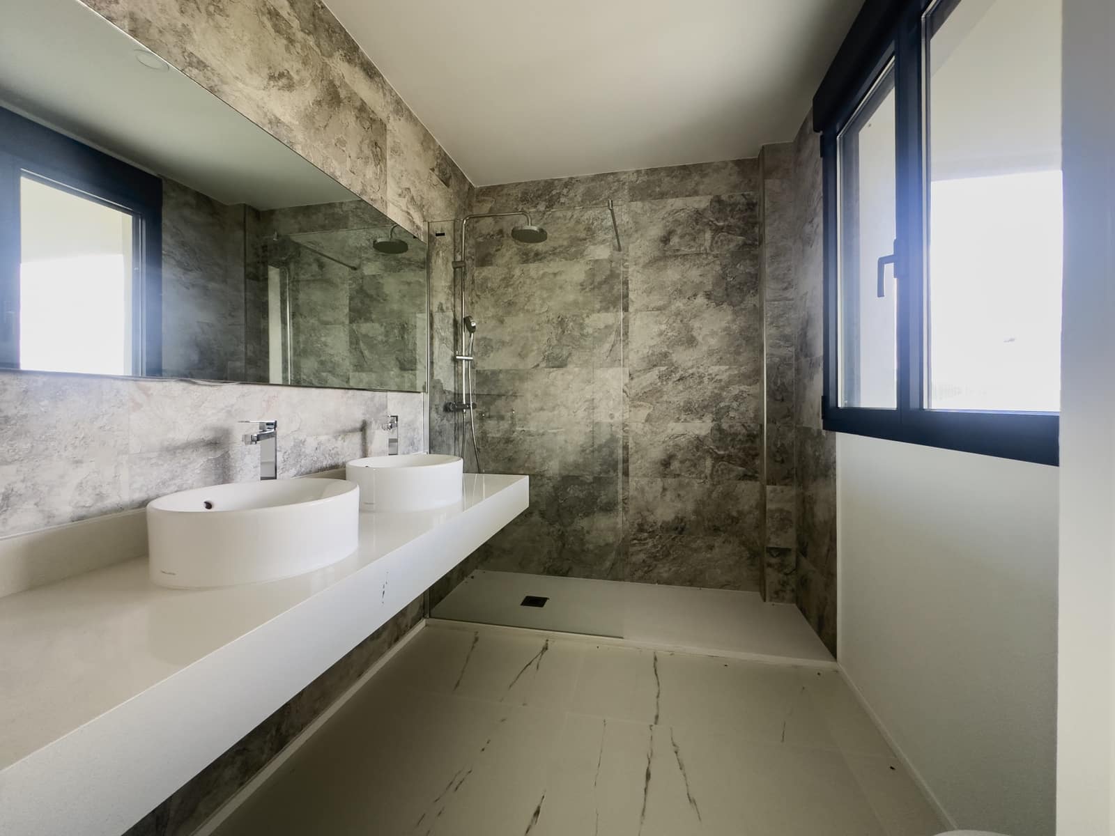 3 quarto Apartamento para venda em Casares com piscina garagem - 469 000 € (Ref: 9581596)