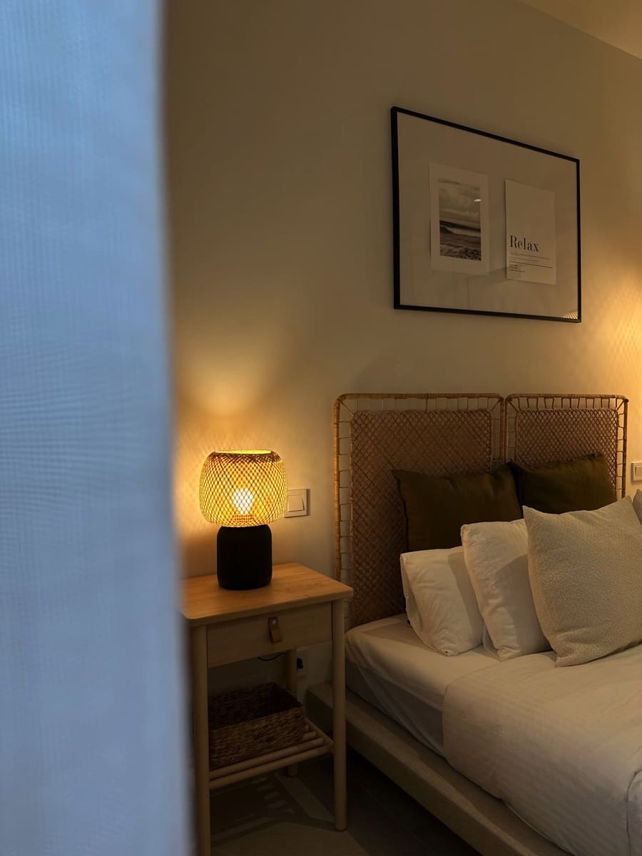 Apartamento de 2 habitaciones en Estepona en venta con piscina garaje - 575.000 € (Ref: 9581605)