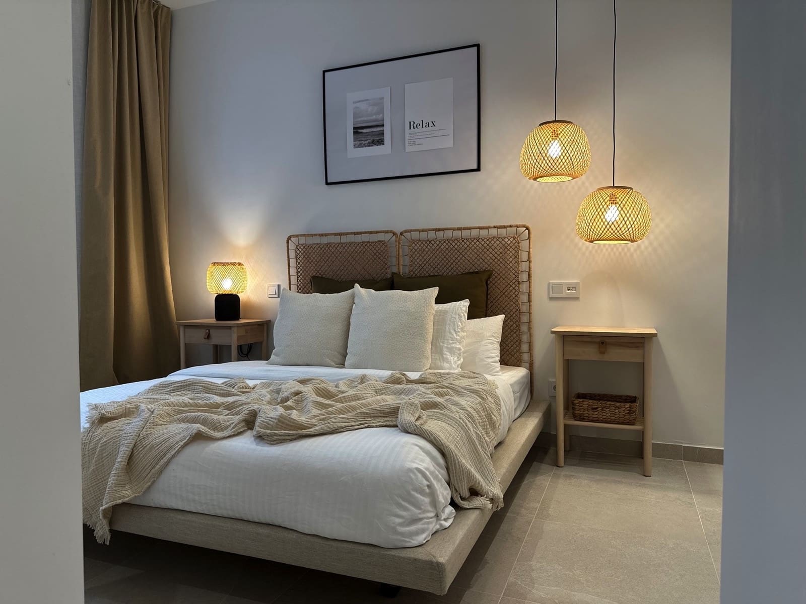 Apartamento de 2 habitaciones en Estepona en venta con piscina garaje - 575.000 € (Ref: 9581605)