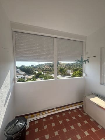 Apartamento de 2 habitaciones en Estepona en venta con piscina garaje - 333.000 € (Ref: 9581608)