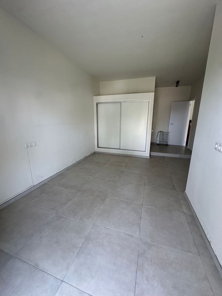 2 soveværelse Lejlighed til salg i Nueva Andalucia med swimmingpool garage - € 590.000 (Ref: 9581613)