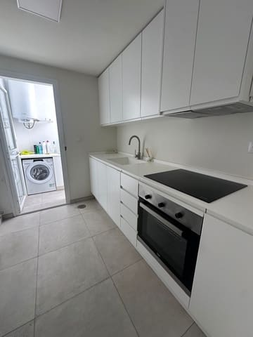 2 soveværelse Lejlighed til salg i Nueva Andalucia, Marbella med swimmingpool garage - € 590.000 (Ref: 9581613)