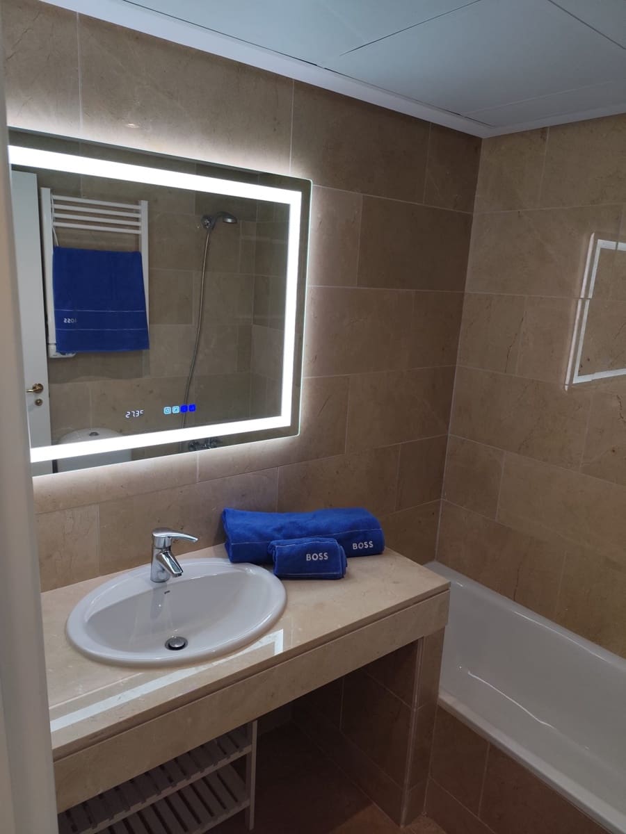 2 chambre Appartement à vendre à San Luis de Sabinillas avec piscine garage - 315 000 € (Ref: 9581615)