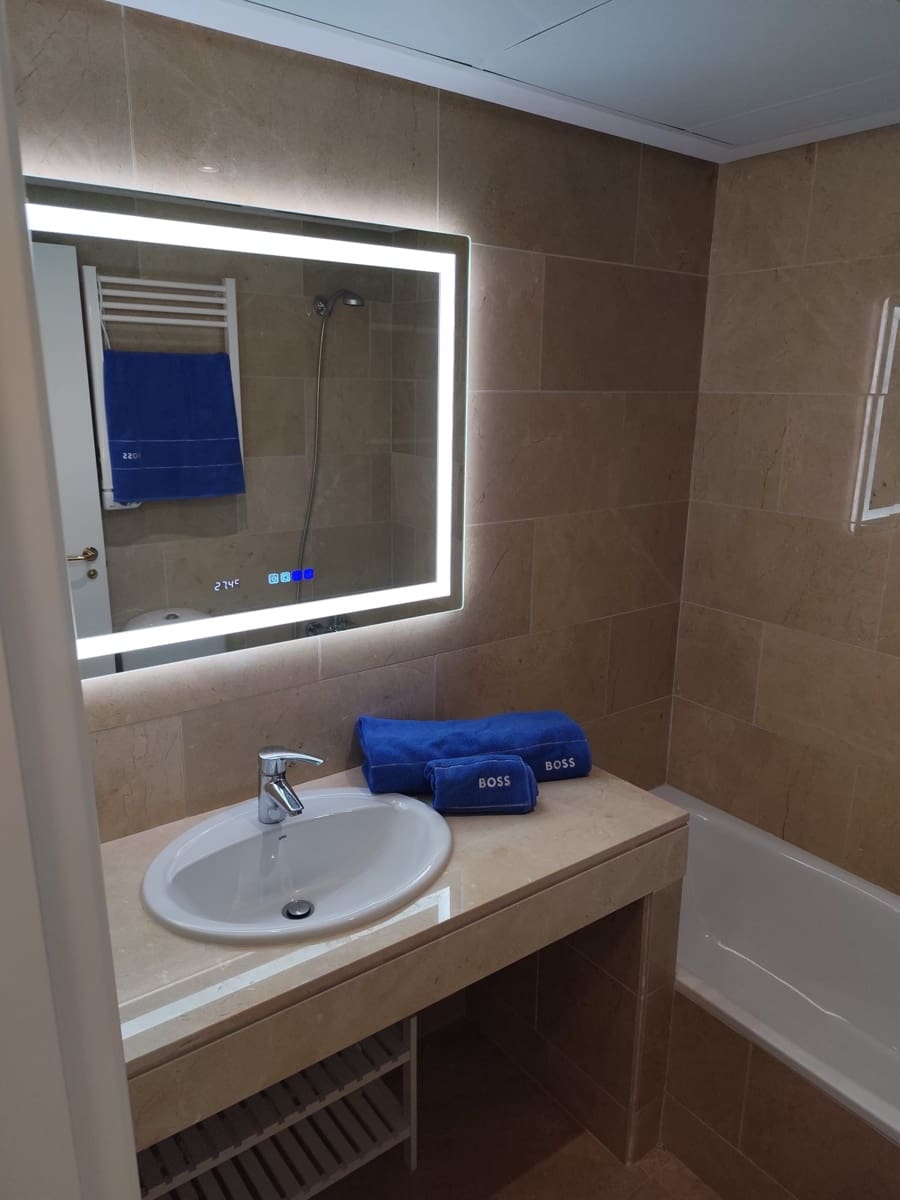 2 chambre Appartement à vendre à San Luis de Sabinillas avec piscine garage - 315 000 € (Ref: 9581615)