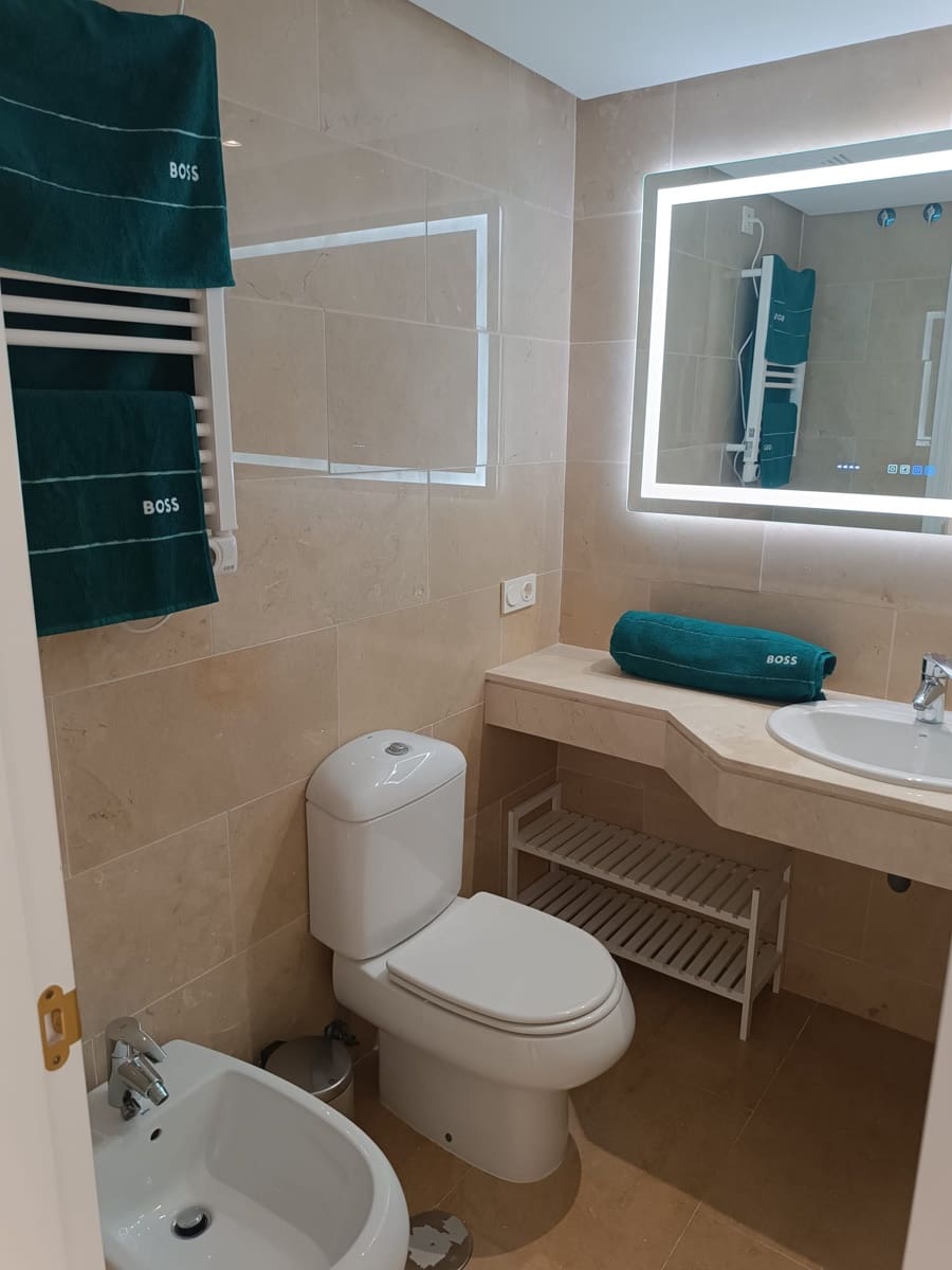 2 chambre Appartement à vendre à San Luis de Sabinillas avec piscine garage - 315 000 € (Ref: 9581615)