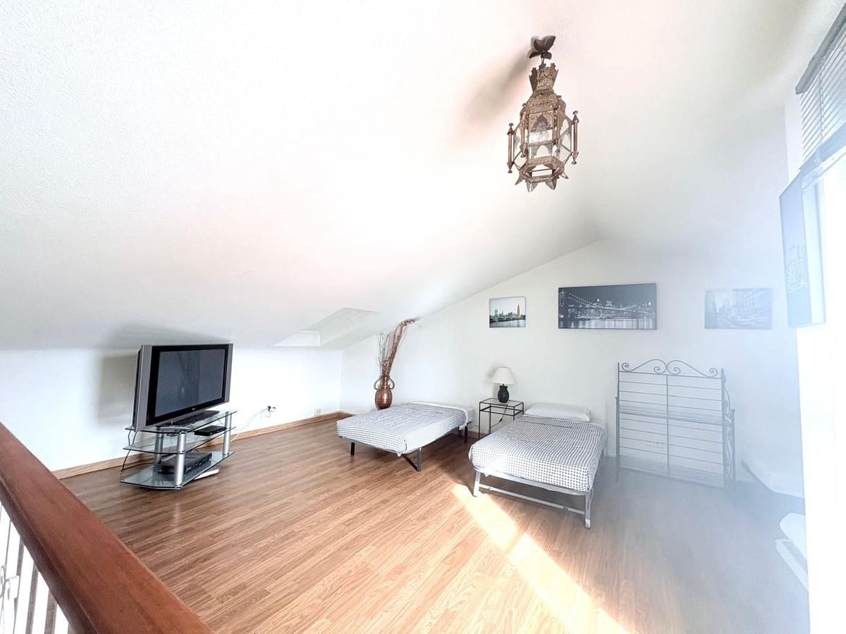 5 sypialnia Dom blizniak na sprzedaż w Cancelada z basenem - 649 000 € (Ref: 9581616)
