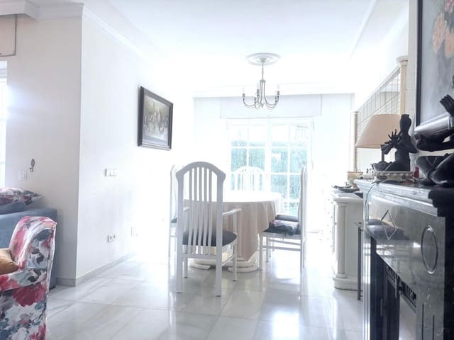 5 camera da letto Villetta Bifamiliare in vendita in Cancelada, Estepona con piscina - 695.000 € (Rif: 9581616)