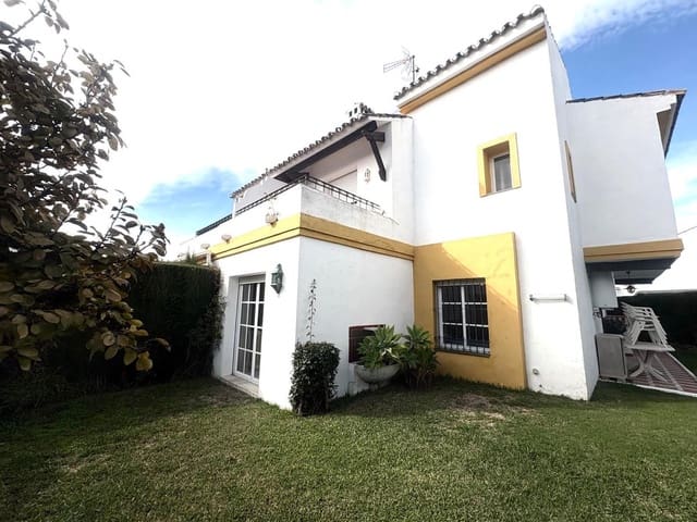5 camera da letto Villetta Bifamiliare in vendita in Cancelada, Estepona con piscina - 695.000 € (Rif: 9581616)
