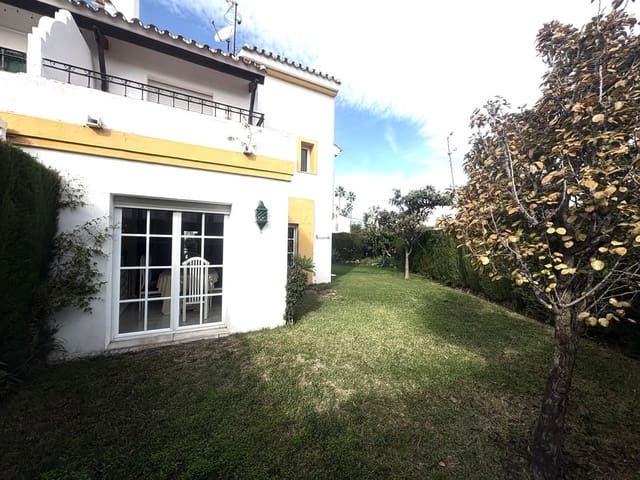 5 camera da letto Villetta Bifamiliare in vendita in Cancelada, Estepona con piscina - 695.000 € (Rif: 9581616)