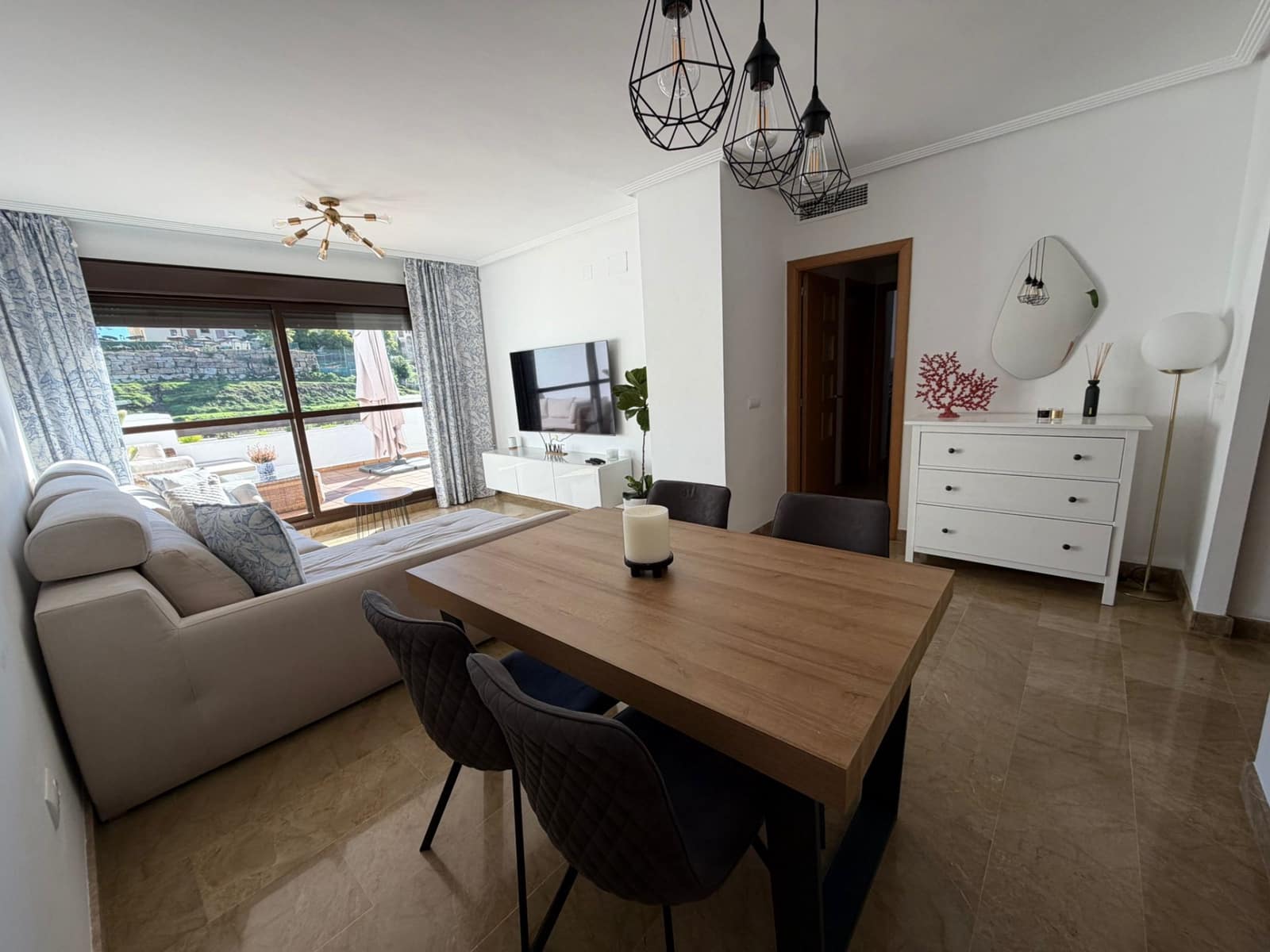 2 bedroom Apartment for sale in Estepona with pool garage - € 380,000 (Ref: 9585437)