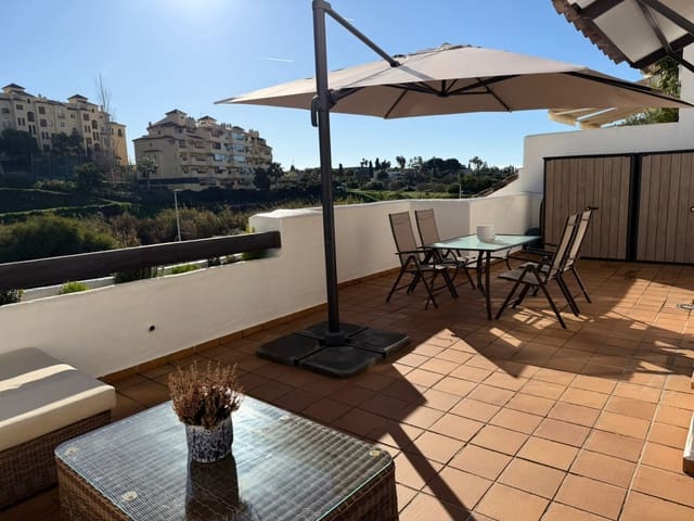 2 bedroom Apartment for sale in Estepona with pool garage - € 380,000 (Ref: 9585437)