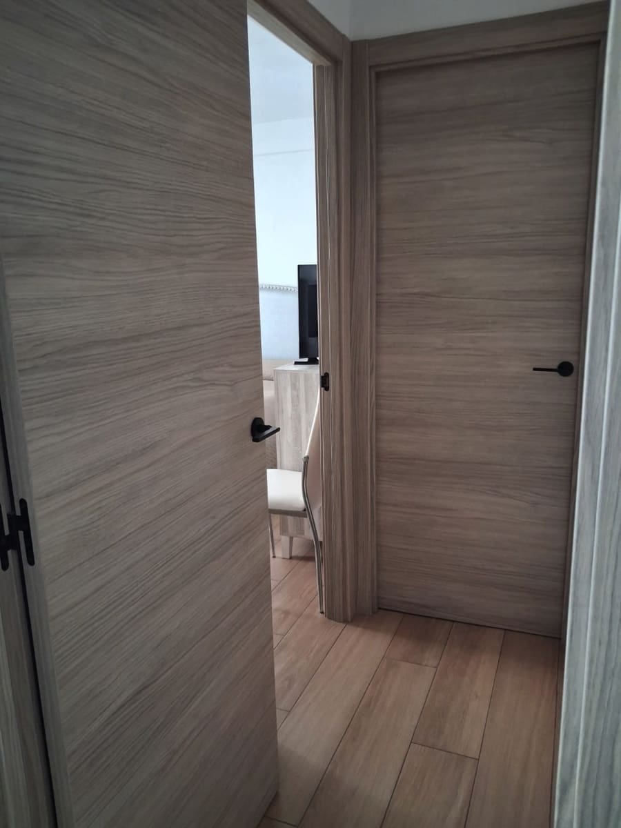 Apartamento de 2 habitaciones en Marbella en venta - 280.000 € (Ref: 9585438)