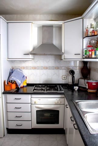 4 sovrum Takvåning till salu i San Pedro de Alcantara, Marbella med garage - 420 000 € (Ref: 9585439)