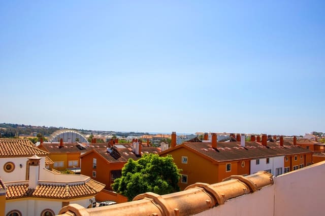 4 slaapkamer Penthouse te koop in San Pedro de Alcantara, Marbella met garage - € 420.000 (Ref: 9585439)