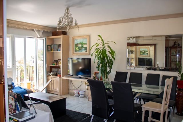 4 slaapkamer Penthouse te koop in San Pedro de Alcantara, Marbella met garage - € 420.000 (Ref: 9585439)