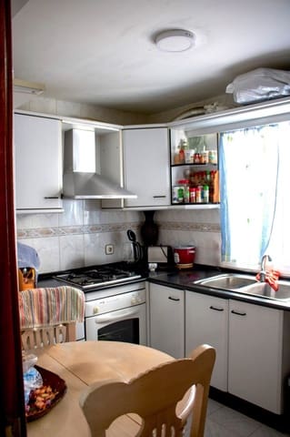 4 slaapkamer Penthouse te koop in San Pedro de Alcantara, Marbella met garage - € 420.000 (Ref: 9585439)
