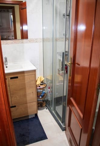 4 slaapkamer Penthouse te koop in San Pedro de Alcantara, Marbella met garage - € 420.000 (Ref: 9585439)