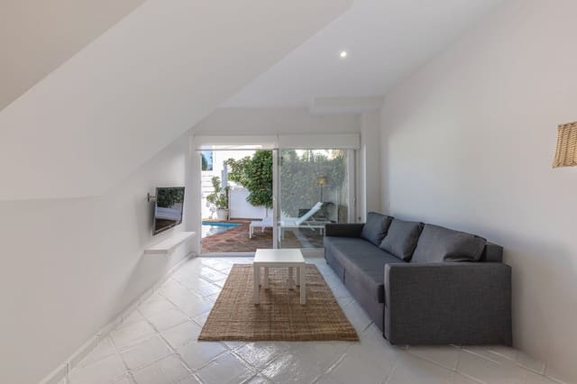 4 camera da letto Villetta Bifamiliare in vendita in Guadalmina Alta, Marbella con piscina garage - 815.000 € (Rif: 9585441)