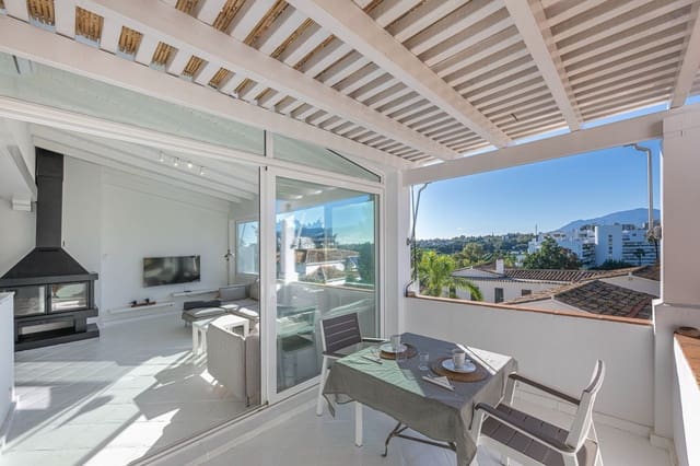 4 camera da letto Villetta Bifamiliare in vendita in Guadalmina Alta, Marbella con piscina garage - 815.000 € (Rif: 9585441)