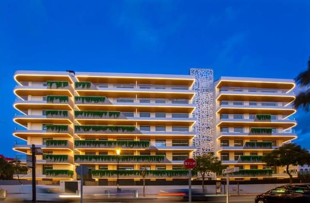 2 soverom Leilighet til salgs i Fuengirola med svømmebasseng garasje - € 599 000 (Ref: 9585442)