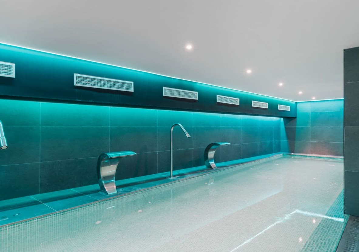 2 soverom Leilighet til salgs i Fuengirola med svømmebasseng garasje - € 599 000 (Ref: 9585442)