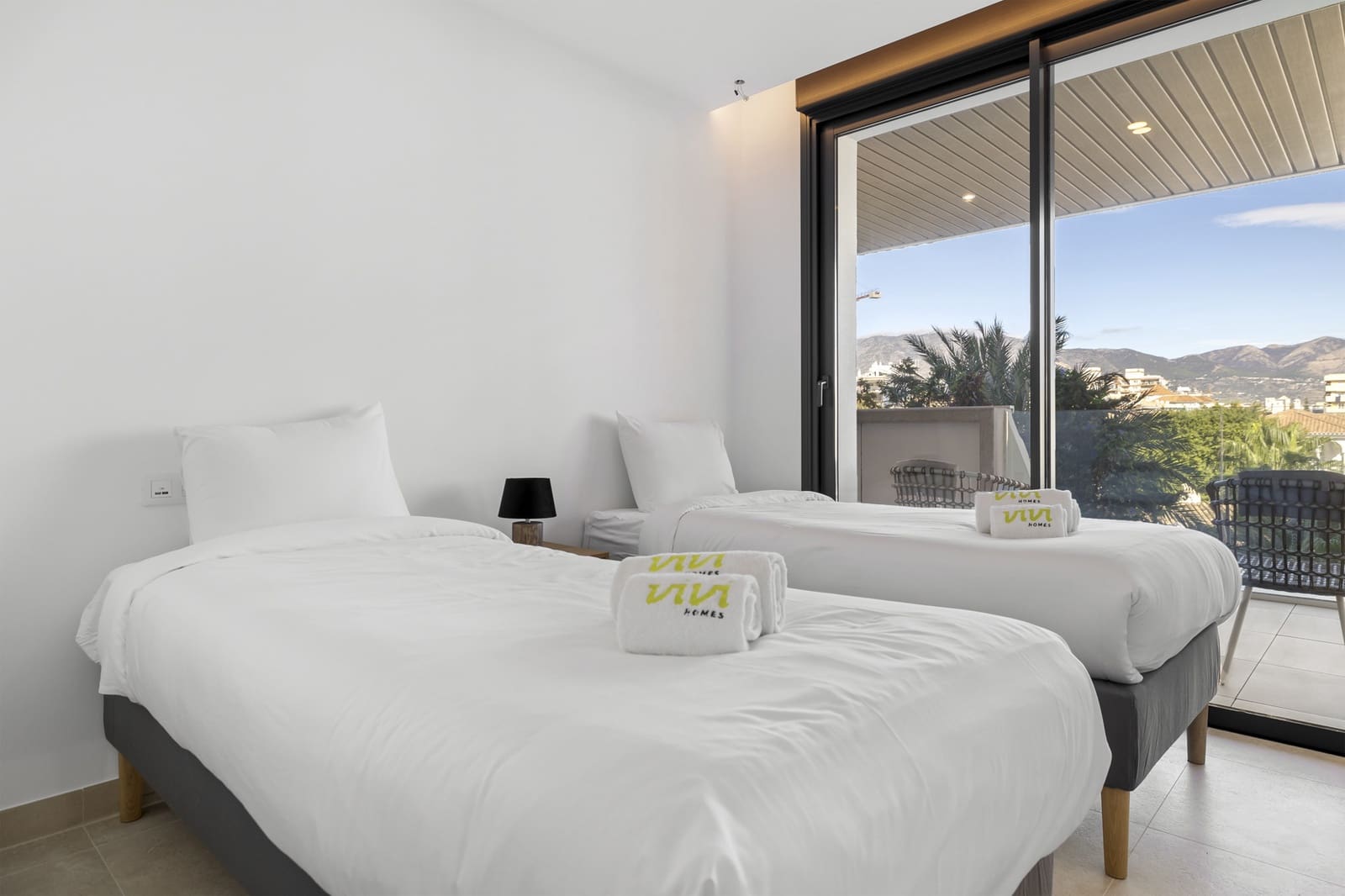 2 soverom Leilighet til salgs i Fuengirola med svømmebasseng garasje - € 599 000 (Ref: 9585442)