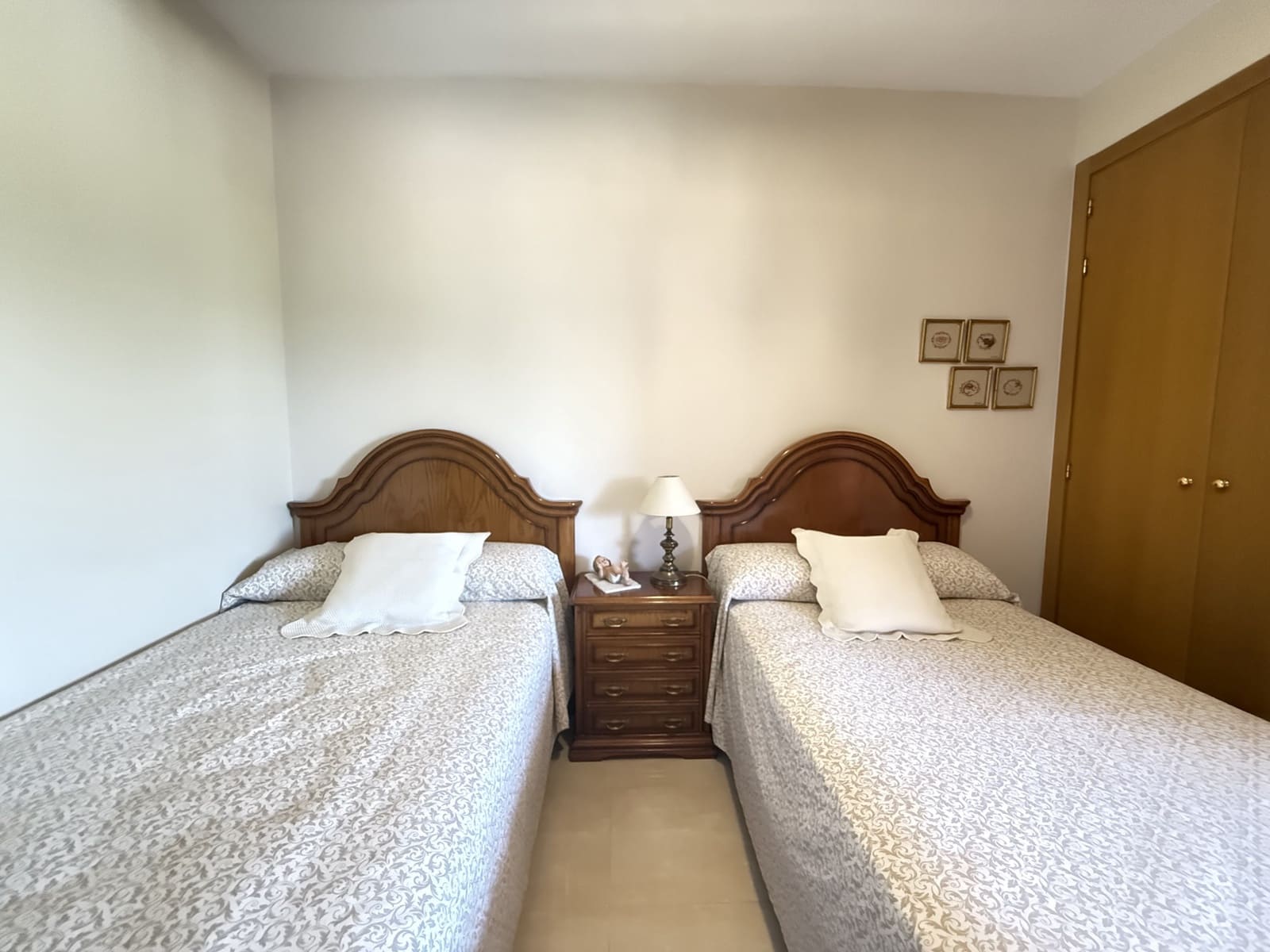 3 bedroom Apartment for sale in Estepona with pool garage - € 630,000 (Ref: 9585445)