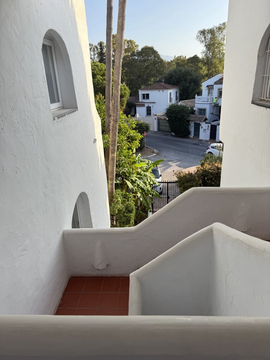 3 sovrum Takvåning till salu i Guadalmina med pool garage - 739 000 € (Ref: 9585446)