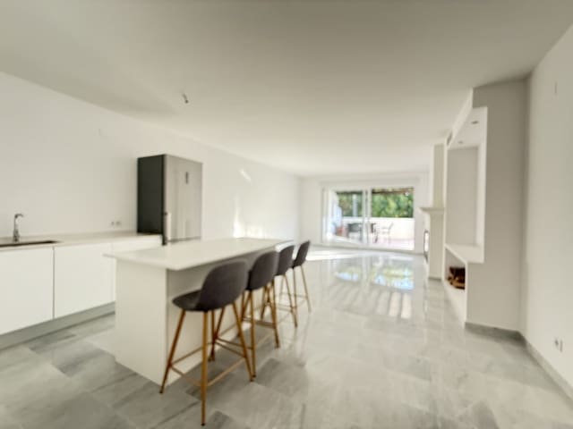 3 sovrum Takvåning till salu i Guadalmina Baja, Marbella med pool garage - 739 000 € (Ref: 9585446)