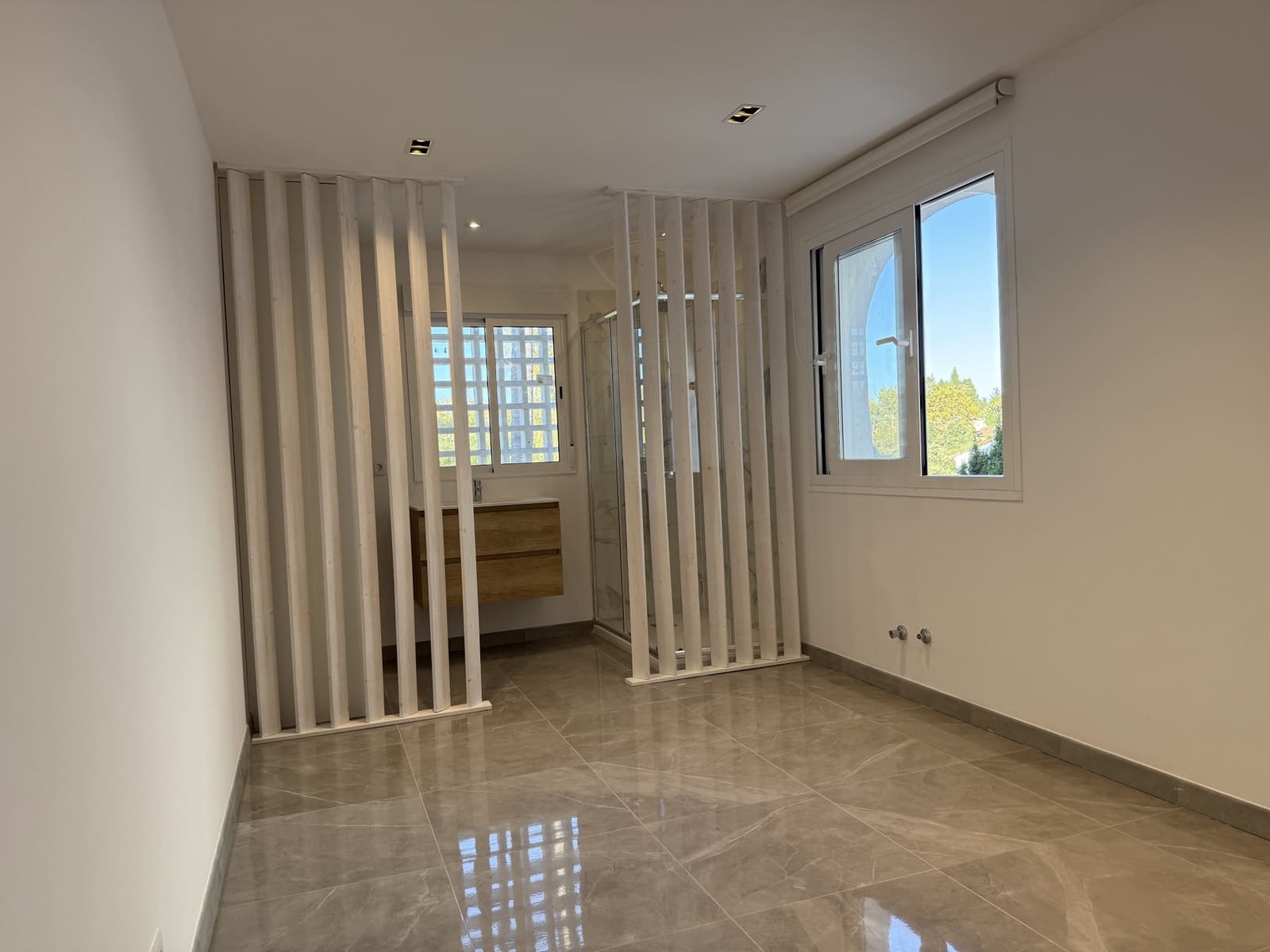 3 sypialnia Penthouse na sprzedaż w Guadalmina z basenem garażem - 739 000 € (Ref: 9585446)