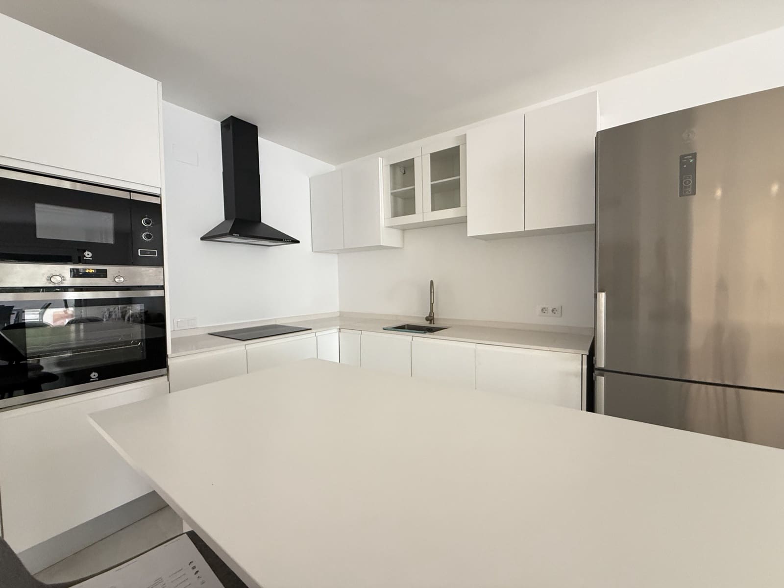3 soveværelse Penthouse til salg i Guadalmina med swimmingpool garage - € 739.000 (Ref: 9585446)