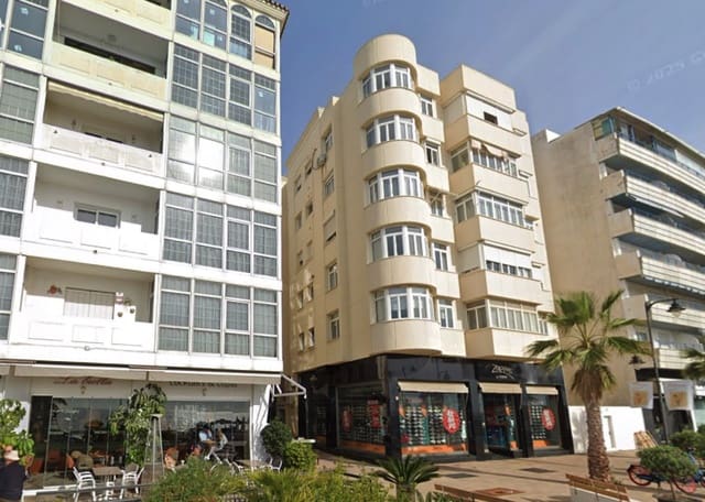 1 quarto Penthouse para venda em Estepona com garagem - 295 000 € (Ref: 9585448)